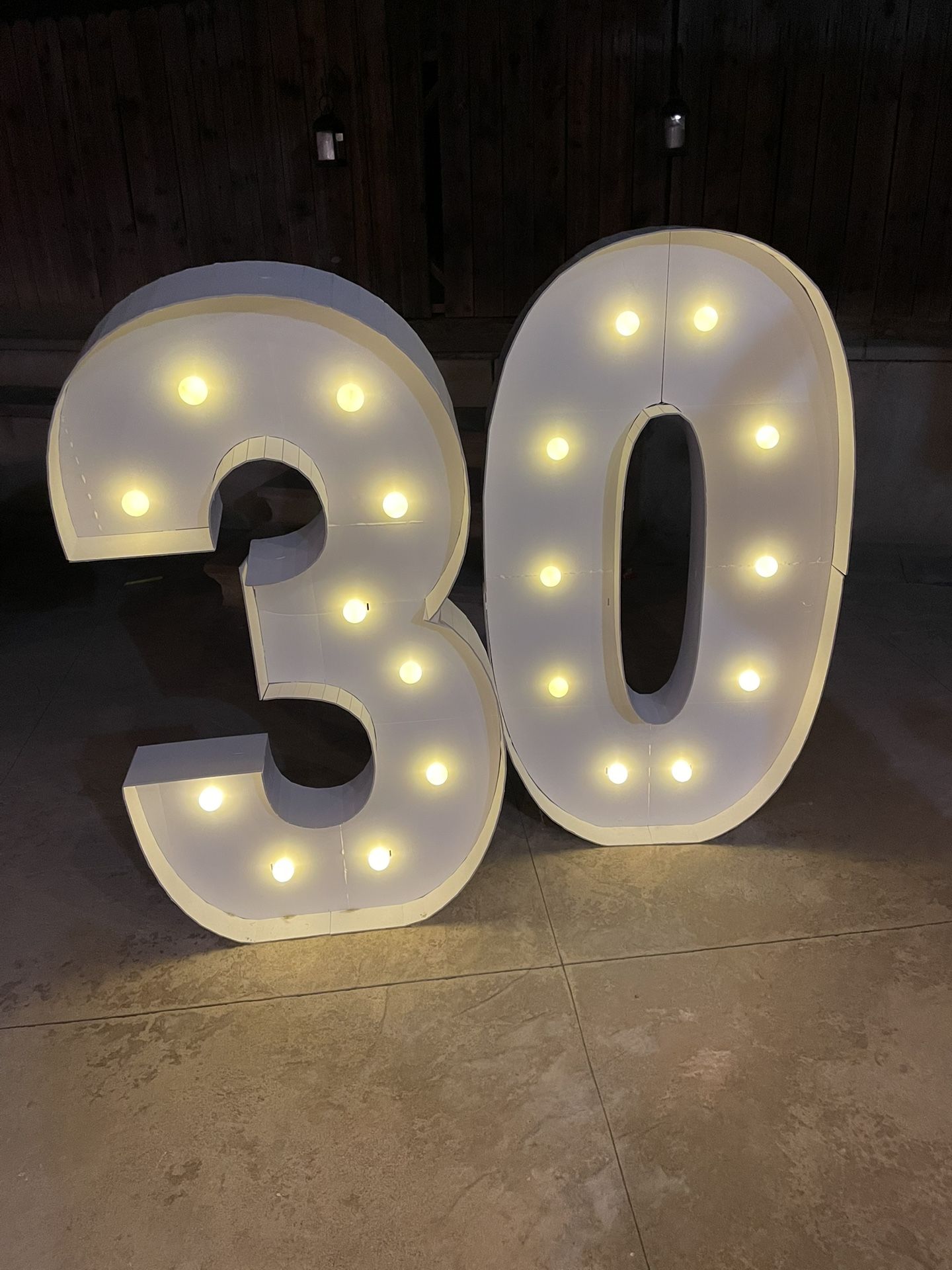 Light-Up Battery Operated 30 3D cardboard sign