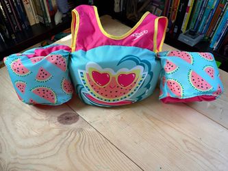New Little girls swim vest and floaties.