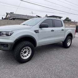 2021 Ford Ranger Tremor 4x4 Fox Factory Shocks. 33” Bfgs 