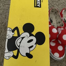 Van’s Disney Collab.  Size 6W