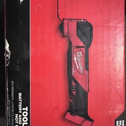 Milwaukee Multitool 