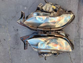 2007-2010 bmw 328i Coupe Xenon Hid headlights with lights bulbs and accessories OEM.