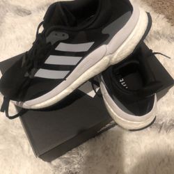 Adidas Women’s Shoes Size 8 
