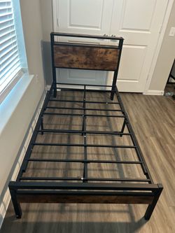 Twin bed