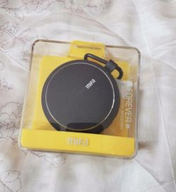 Portable Bluetooth speaker