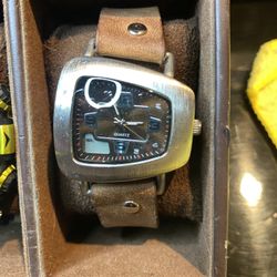 Wristwatch 