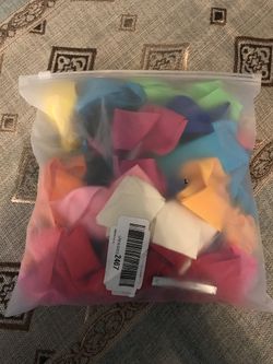 31 bows (not matching)