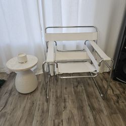 Swahahili MID Century MODERNCHAIR $200