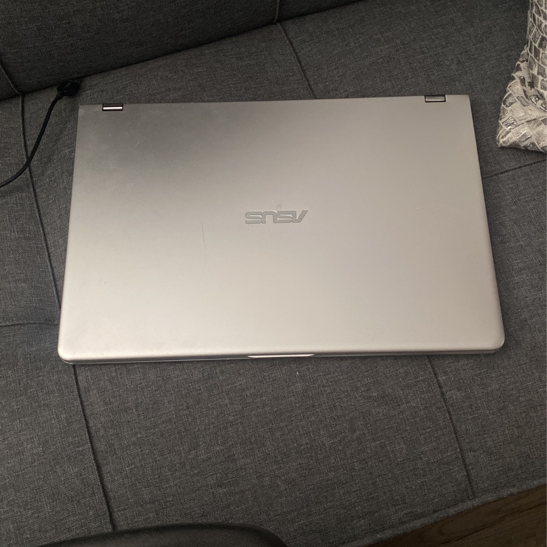 Asus Laptop Q505U
