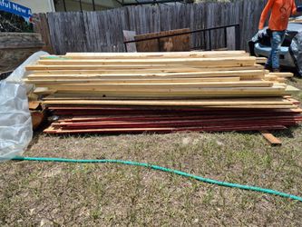 New lumber and plywood x4x8.