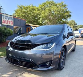 2019 Chrysler Pacifica Hybrid