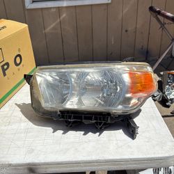 2011 4 runner headlight