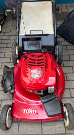 Accepting Offers-22” Toro Recycler Self Propelled  FWD Lawn Mower In Cooper City 33330