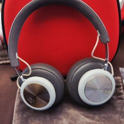 Bang Olufsen Wireless Headphones  ( Fully Working  / Tested  )