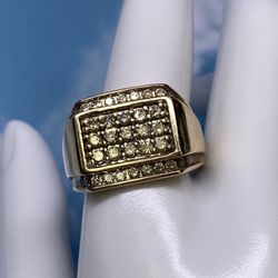 10k Diamond Ring 
