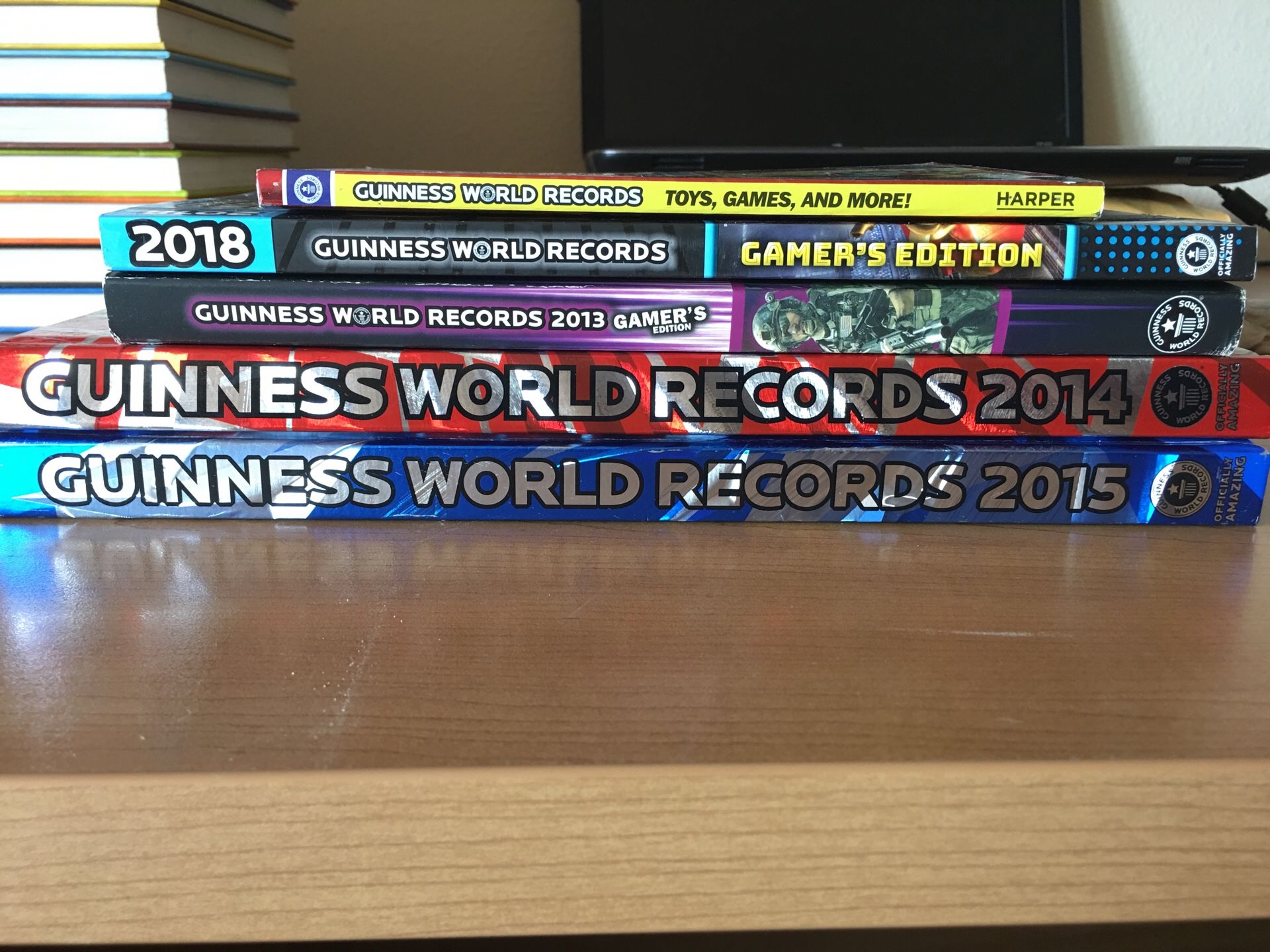 5 Guinness World Records Books