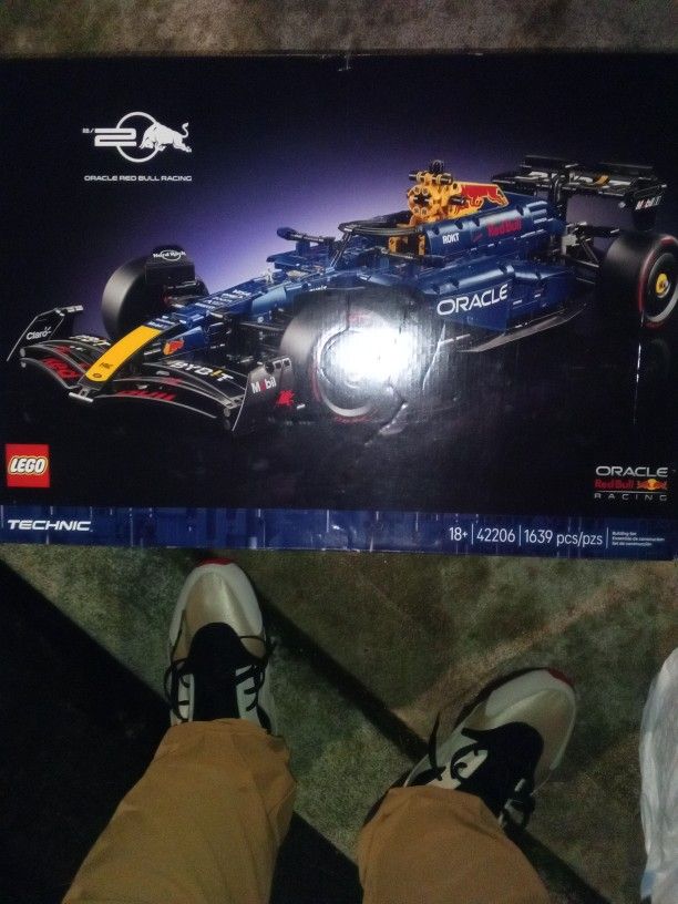 Oracle Redbull Racing Lego Set