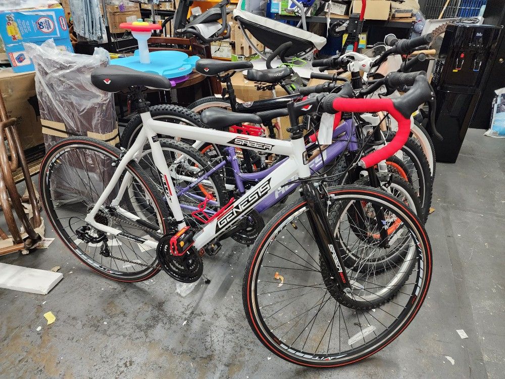 Genesis 700c Saber Men's Road Bike, Medium, White
White - Adult Medium
