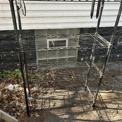 4 Tier Shelve About 5 Ft