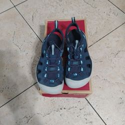Keen Shoe's Sold Hiking Sandals  Size 6/5" Water 