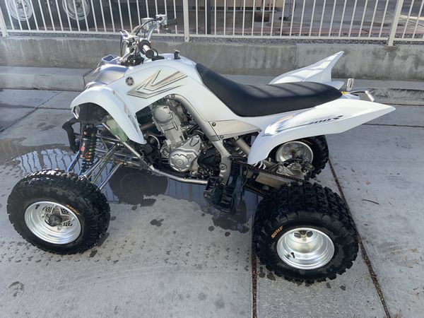 2006 yamaha raptor 700r fuel injected.
