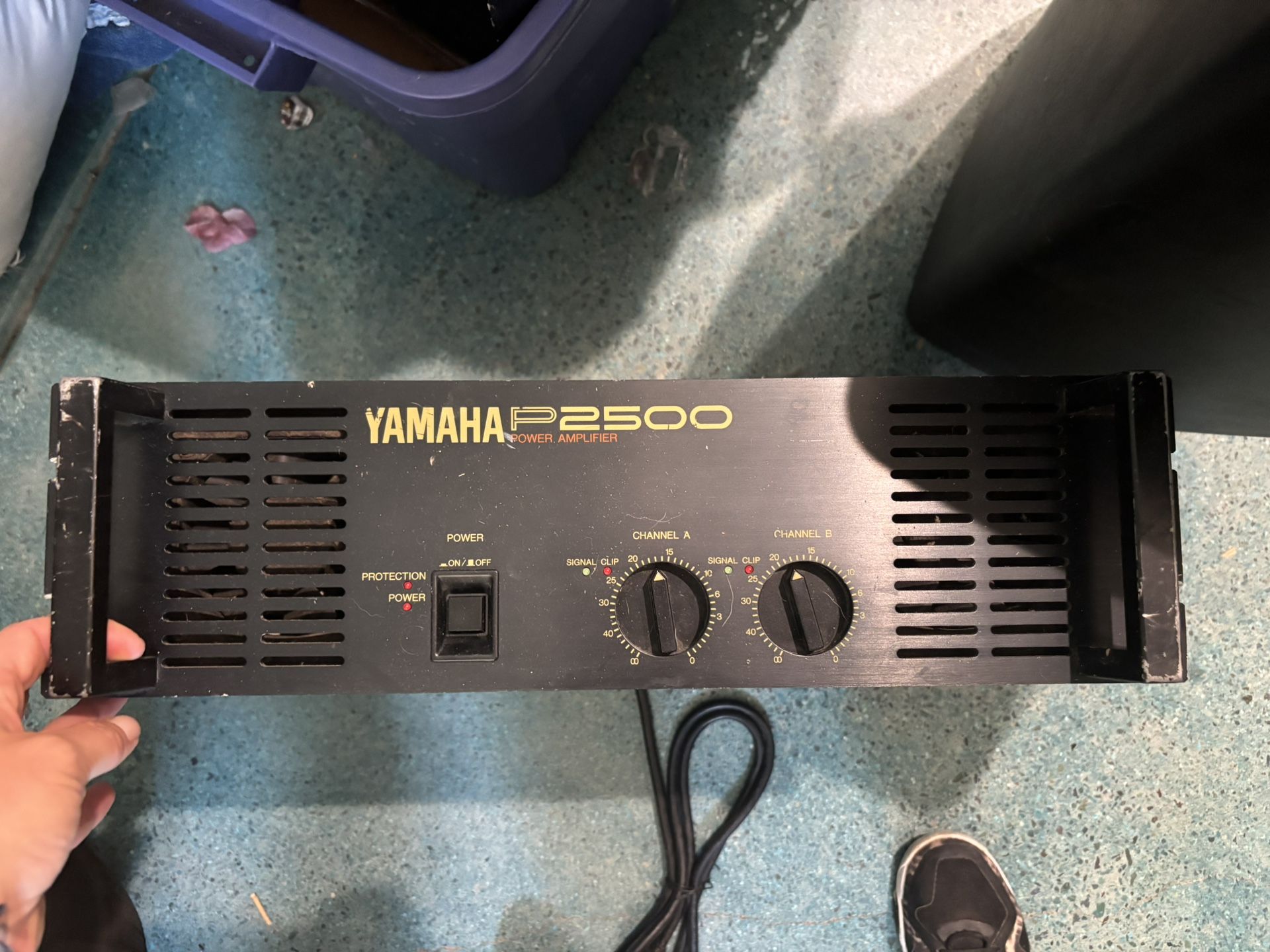 Yamaha P2500 Power Amplifier