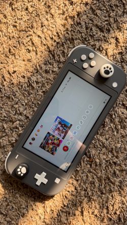 Nintendo Switch Lite & Mario Kart Deluxe 8