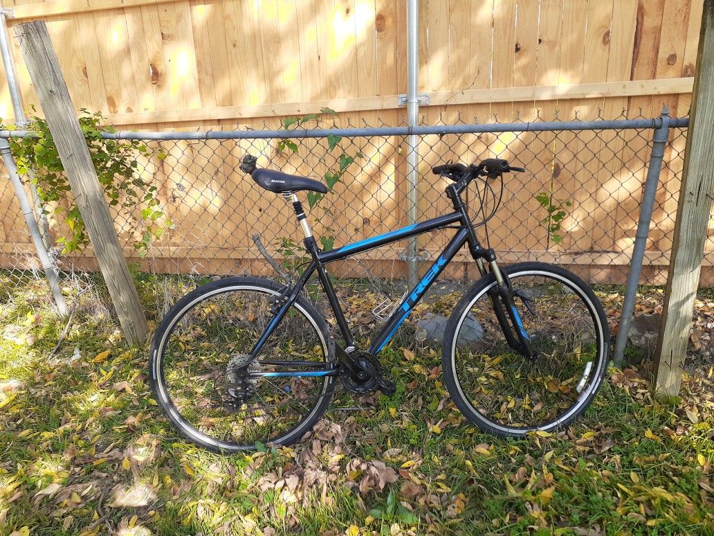 Trek 820