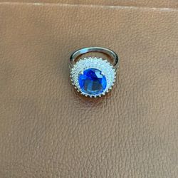 Blue Diamond Ring 