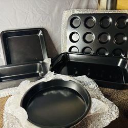 Baking Pans Set Of 5. Brand New In Box!
