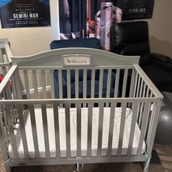 Baby crib 