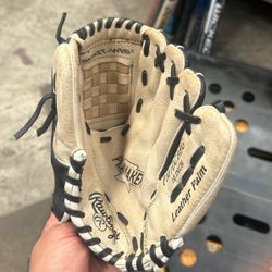 Rawlings Baseball Gloves