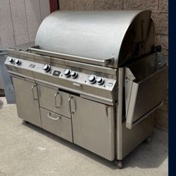 FireMagic Grill............MAKE  CASH OFFER