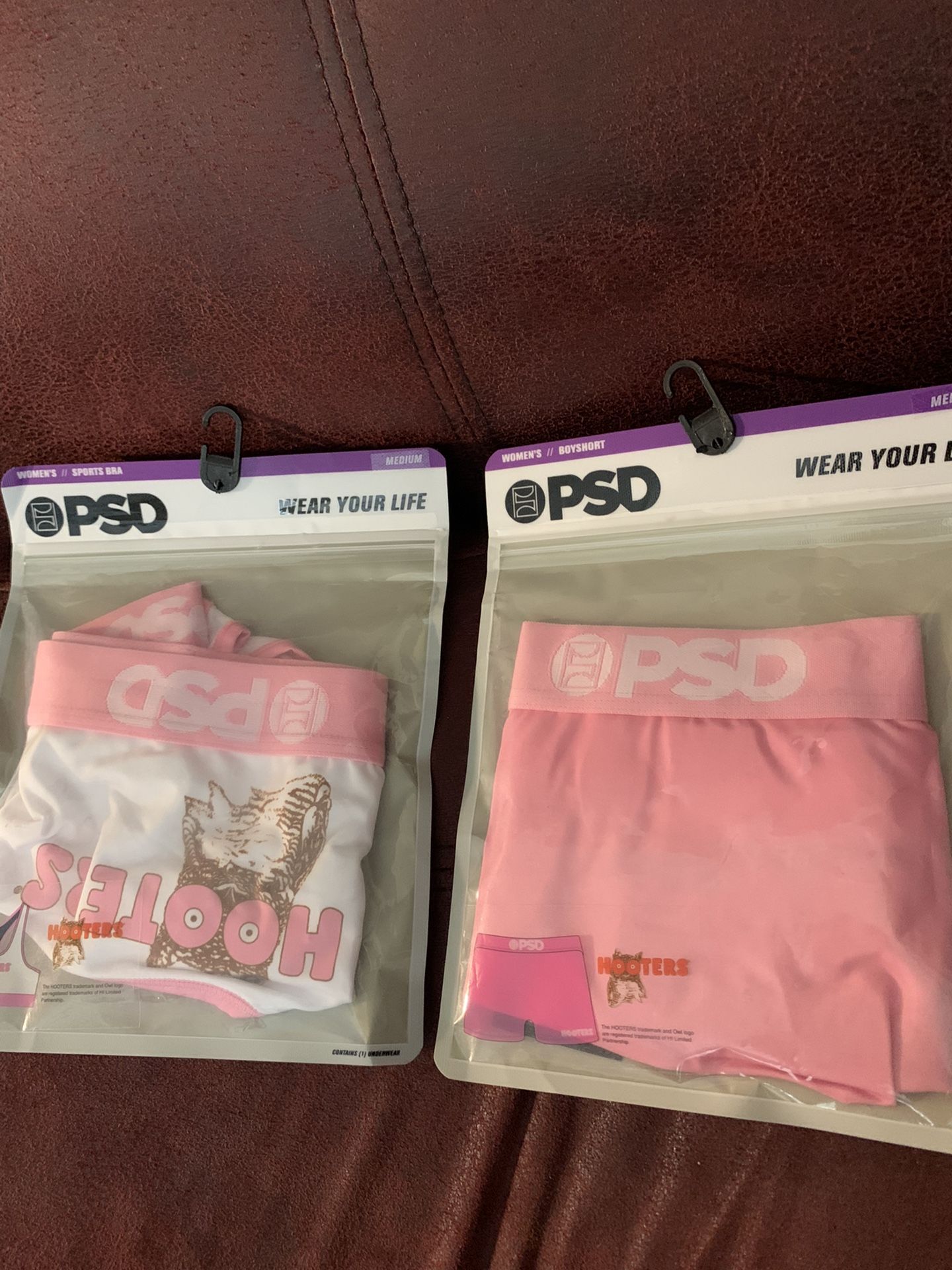 psd Woman hooters Uniform sport bra + boyshort set pink M