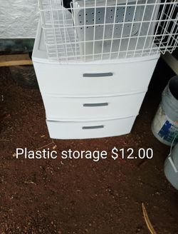 Storage bins