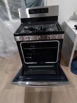 Brand new never used Samsung stove