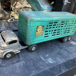 Vintage Structo Mfg Toys Metal Truck Structo Farms Cattle Ranch Tractor Trailer 