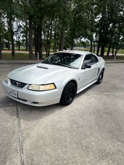 1999 Ford Mustang