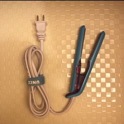 Unix Mini Flat Iron