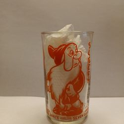 Vintage 1950's Juice Glass
Sleepy from Snow White and the Seven Dwarfs 