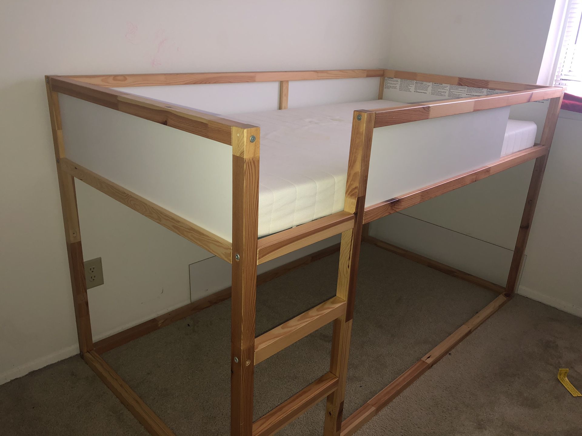 Kids twin size bed.
