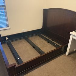 Wood Bed Frame (Queen Size)