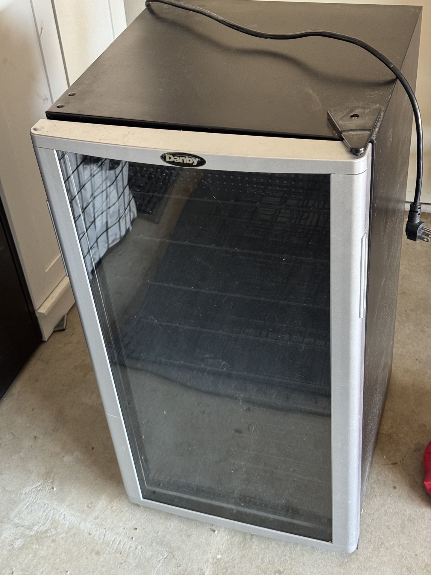Mini fridge - Danny DEC350BLP