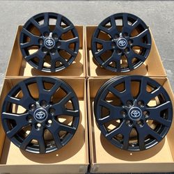 17” Toyota Tacoma SR5 OEM Wheels Satin Black