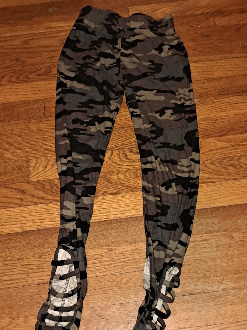 Bobbi Brooks Med Camouflage