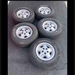 4 X 235/75r15 5x4.5 5x114.3 Jeep Rio Grande YJ Wheel Rims With Good Tires!!