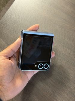 Samsung Galaxy Z Flip 6 - 256 GB unlocked