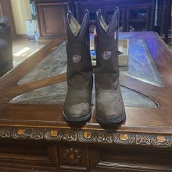 Boots For Sale Size 4 For 50
