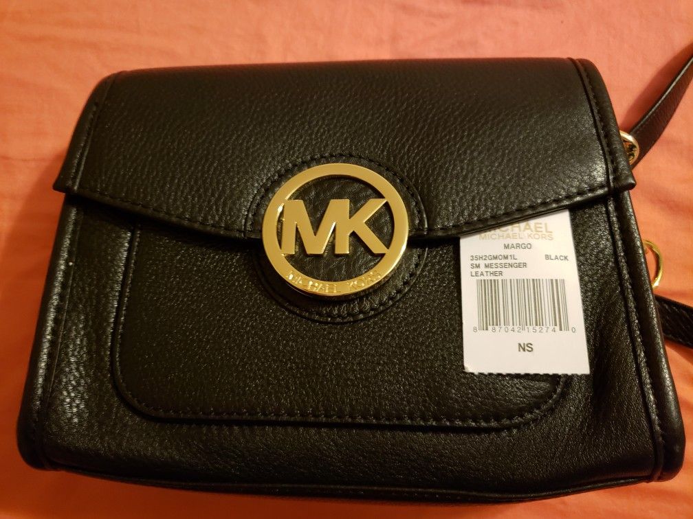 MK Purse Brand New!!