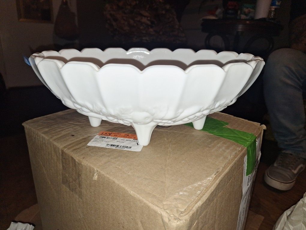 Milkglass Fruit Pattern